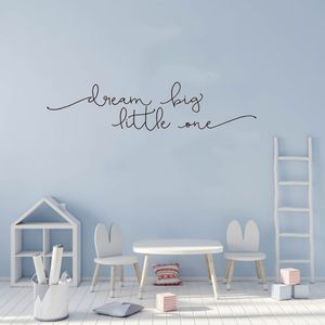 Vinyl-Wandaufkleber „Dream Big, Little One“, Motivierendes Zitat für Babyzimmer, Kinderzimmer, schöne Schlafzimmerdekoration zum Selbermachen