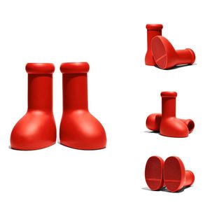Astro Boy MSCHF Erkek Kadınlar Yağmur Ayakkabı Tasarımcı Botları Yüksek Kaliteli Büyük Kırmızı Bot Kalın Alt Alt Slip Olmayan patikler Kauçuk Platform Su geçirmez Bootie Boyutu 36-45