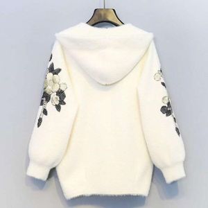 Passar nya kvinnor Autumn Winter Thicken Warm Faux Mink Cashmere Hooded Cardigan Kvinnlig broderi Lös avslappnad stickad tröja