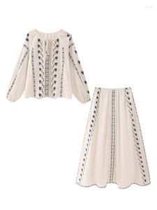 ワークドレス2023年夏女性のブレンドファブリック刺繍ラウンドネックルーズロングスリーブシャツトップハイウエストスカート