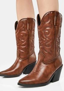 Stövlar Cowboy Boots Women Metallic Pink Mid Calf Boots dragkedja pekade tå Western Booties broderi Chunky Heels Shoes Z0605