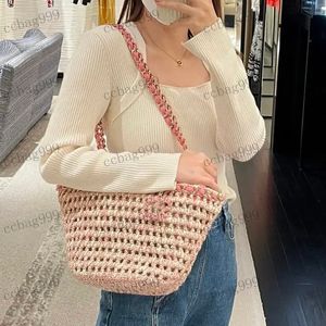 Tasarımcı Kadın Omuz Çantası Saman Örgü Çanta Sebze Sepet Alışveriş Çantası Donanım Metal C Matelasse Zincir Crossbody Bag Çanta Plaj Çantası Sıras Çantalar 23x23cm