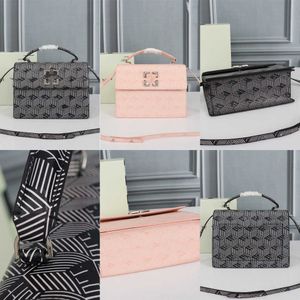 L'ultima borsa a tracolla singola OFF Bag Stripe Tote Borsa da donna con un manico nella parte superiore, conchiglia decorata con bottoni a clip