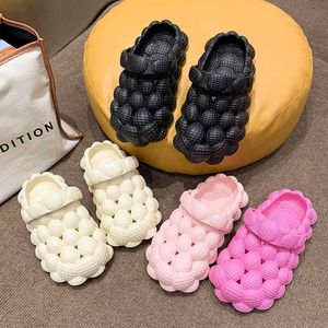 Sandals New Women Men Slipper Eva Cute Bubble Ball Slides Sandals Summer Indoor Massage Outdoor Children Shoes Closed Toe Anti-slip Kids 230417