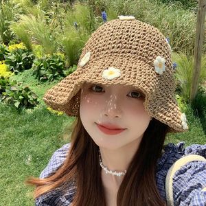 Wide Brim Hats Korean Hand-woven Straw Hat Seaside Sunscreen Three-dimensional Flower Summer Versatile Sun Sweet Foldable Women Cap