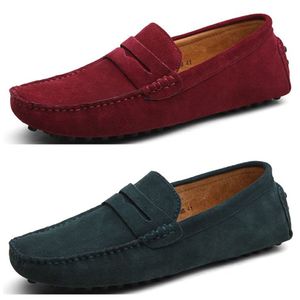 Scarpe versatili in vera pelle di fagiolo marrone kaki per uomo estate nuove scarpe casual coreane in pelle, scarpe traspiranti e pigre, calpesta la tendenza delle scarpe da uomo