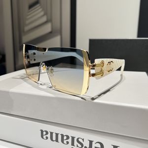 2024 Sonnenbrille für Männer und Frauen klassische Big -Bream -Sonnenbrille für weibliche trendige Outdoor -Brille UV400 Sonnenbrille UV -Schutzgeschenk