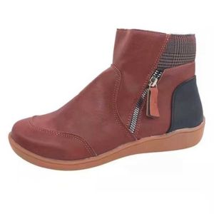 Botas 2023 Botas Curtas Femininas Tamanho 43 Senhoras Outono Inverno Vintage Emenda Bico Redondo Mais Veludo Zíper Bota Tornozelo Sapatos Quentes Z0605