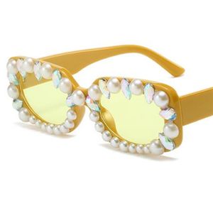 NUOVE donne Occhiali da sole di perle Occhiali da sole con diamanti personalizzati Occhiali da vista anti-UV ombrosi Hip Hop Occhiali da vista rettangolari Ornamentali