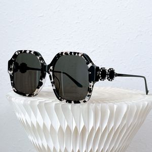 Негабаритные нерегулярные женские солнцезащитные очки бриллиантовые цветочные дизайн элегантный классический подсветка