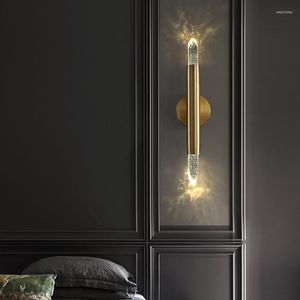 Vägglampor nordiska koppar kristalllampor interiör lyxig säng lampor korridor gång tak ljus garderob vardagsrum