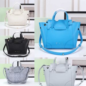 Off Bag Borsa tote da donna con iconica mano Iconic Meter Dettaglio scavato Due manici rotondi Tracolla removibile Tasca con cerniera integrata Sandwich principale