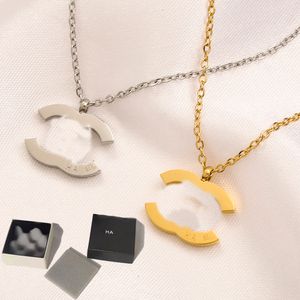 Aldrig bleka lyxmärke Designer Pendants Halsband pläterade rostfritt stål Guld Silver dubbel bokstav Choker Pendant Halsbandskedja smycken Tillbehör med låda