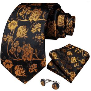 Bow Ties Gold Floral Black Striped 8cm Silk For Men Luxury Wedding Party Accessories Handduk Manschettknappar Present Partihandel