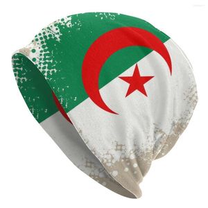 Basker Bonnet Femme stickade hattar Hip Hop Flag från Algeriet Splash Beanie Cap Algerian stolta patriotiska mössor för män kvinnor