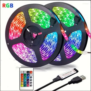 Masa lambaları RGB LED Strip Lights Müzik Senkronizasyonu Renk Değiştiren Akıllı Uygulama Uzaktan Kumanda Yatak Odası Ev Dekoratif Parti Festivali