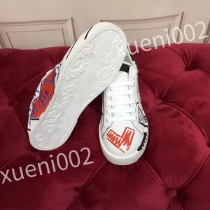 2023 Top Hot Luxury Designer Sneakers Мужчины повседневная обувь Canvas платформа кроссовки резиновая подошва женщина на главных улицах тренеры