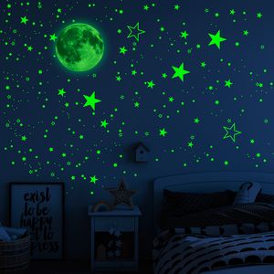 Adesivos de parede 444 pçsset Luminous Moon Star Sticker Glow In The Dark Fluorescente Art Decals For Home Kids Bedroom Ceiling Decoration 230603