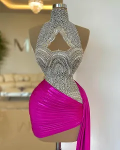 2023 Fuchsia bainha vestido de graduação renda de renda cetim mini -casal de casas de regresso a casa de coquetéis formais vestidos de baile de baile zj416