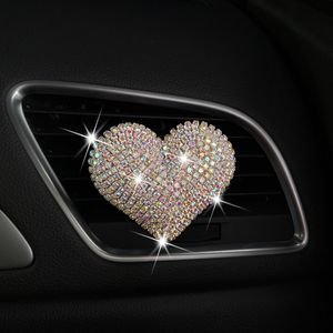 Bil luftfräschare bling hjärtbildekoration bil luftfräschare auto outlet parfym klipp bil doft aroma diffusor biltillbehör flickor gåvor söta 230605