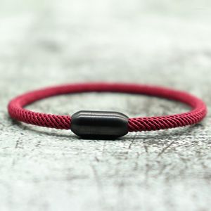 Charm Bilezikler Basit 4mm Kırmızı Halat Bilezik Taksları Siyah Paslanmaz Çelik Manyetik Braclet Erkekler için Kadınlar Şanslı String Takı Bileklik