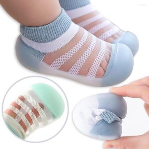 Pierwsze Walkers Baby Anti-Slip Guma Solę Skarpetki Buty Dzieci Summer Born Born Mesh Niemowlę Ścigania butów