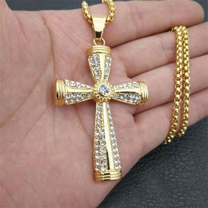 Naszyjniki wiszące religijne lodowe Bling Cross Wisianty Naszyjniki dla kobiet mężczyzn złoty kolor męski stal nierdzewna biżuteria chrześcijańska spadek 230605