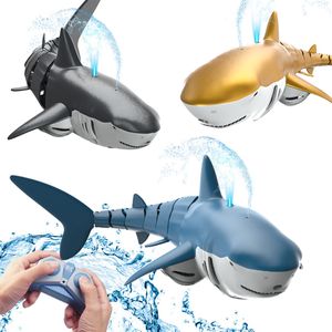 ElectricRC Animals Funny RC Shark Toy Remote Control Robotsバス浴槽プール電気おもちゃ夏水泳船潜水艦潜水艦230605