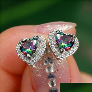 Charm Cubic Zircon Heart Stud Brincos Love Red Green Purple Cristal Ear Rings Studs Para Mulheres Moda Jóias Will And Sandy Drop De Dh8Fy