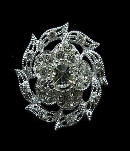 Işıltılı gümüş tonlu çinko alaşım küçük çiçek kristal broş rhinestoen diamante mücevher aksesuar hediye pins2492196