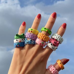 Solitär-Ring, süßer einfacher Frosch-Küken-Ring für Frauen und Mädchen, Kunstharz, geometrisch, modisch, Cartoon-Tier-Ringe, ästhetischer Freund-Schmuck, Party-Geschenk 230605