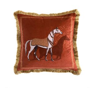 Toppkvalitet Tassel Cushion Cover Home Decorative Horse Pillows For Sofa Chair Living Room Body Chucky Printed Plaid H Pudow Case