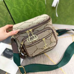 Erkekler kadın tasarımcı marka makyaj çantası bayanlar lüks kozmetik kese moda yıkama kanadı crossbody tuvalet çantası unisex seyahat aksesuarları