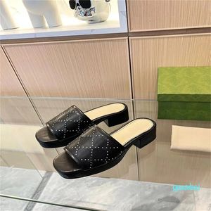 Designer Slifors Summer's Sandals Sandals Square Slifori 2023