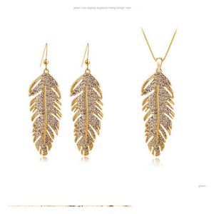 Pendant Necklaces Fashion Simple Gold Color Meter Feather Necklace For Women Leaf Shaped Female Long Sweater Chain Girls Jewelry Gif Dhsge