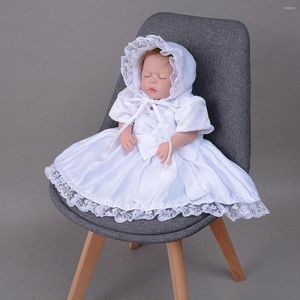 Flickaklänningar sommar baby flickor klänning med hatt 1 år födelsedag vestido vit dopkläder set dopklänning rbf184033