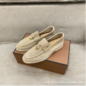 Designer-Freizeitschuhe aus Wildleder, Freizeit-Turnschuhe, Marken-Flats-Trainer für Damen, runde Zehen-Loafer, mentales Dekor, schicker Slip-On, dicke Sohle, Größe 35–44