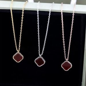 18 -karatowy designerski designerski naszyjniki z lśniącym kryształowym diamentem ol 4 liść matka Pearl Mini 9 mm wisiorek luksusowy choker Naszyjnik marki marki biżuterii