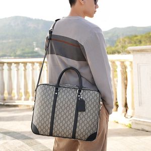 Luxurys designers väskor portfölj män företag mode paket hots försäljning bärbar dator väska läder crossbody messenger väska hög kapacitet axelhandväskor