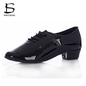 Sandaler Men Latin Salsa Dance Shoes Adult Jazz Tango Dance Shoes Blackwhite Pu Kids Boys Ballroom Dancing Shoes Zapatos Hombre 230605