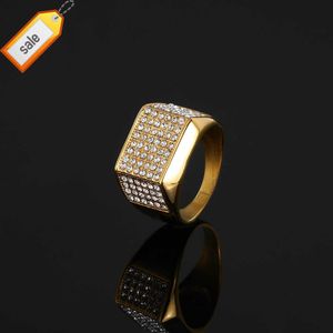 Yiwu DAICY europeu e americano novo design de aço inoxidável hip hop coroa diamante anel banhado a ouro 18k para homem