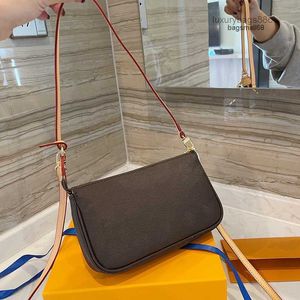 Kadın Tasarımcı Omuz Çantaları Çanta Çapraz Bag Moda Luxurys 2023 Klasik Retro Lady debriyaj Çantalar Yüksek Kaliteli Çantalar Çapraz Vücut Bagsmanl68