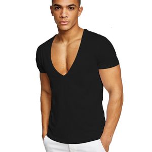 남자 티셔츠 여름 섹시한 딥 v- 넥 남자 티셔츠 로우 컷 vneck 넓은 vee tee tee tee mal tshirt 짧은 슬리브 인과 단단한 탑 보이지 않는 언더 셔츠 230606