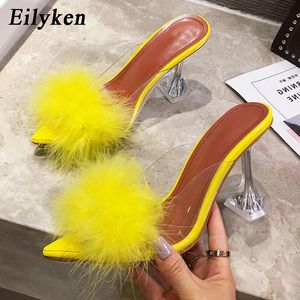 Eilyken Summer Woman Pumps PVC Transparente Feather Perspex Cristal Salto Alto Pele Peep Toe Mules Chinelos Senhoras Slides Shoes