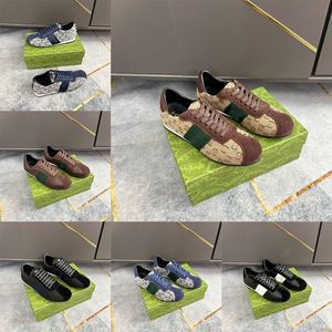 Męskie buty Casual Buty Klasyczne białe buty w paski płócienne trampki Zwierzęta haftowe trampki projektant Ace Sneakers38-45