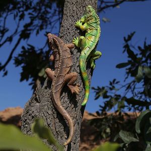 Garden Decorations Simulated Lizard Reptile Garden Resin Decoration Outdoor Courtyard Wood Tree Animal Ornaments Home Livingroom Wall Mural Crafts 230606