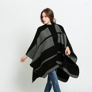 Schals Frauen Übergroße Pullover Strickjacke Winter Gestreiften Poncho Weiche Warme Pashmina Cape Klassische Schwarz Grau Wrap Decken Für Snap YG543