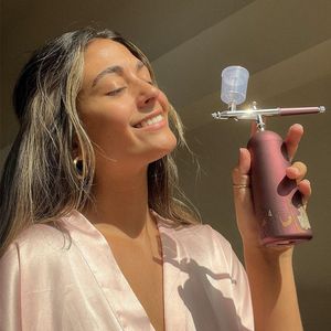 Gesichtsmassagegerät Guxin Verjüngender elektrischer Kaltdampfer Wasserglanz Hautpflege Boost Airbrush für Frauen Schönheit 230607