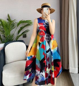 2023 New Luxury ISSEY Pleated Dress Women's Fashion Graffiti Print Tank Top Dress