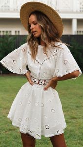 Casual Dresses 2023 White Summer Mini Dress Short Sleeve Hook Flower Hollow Fashion Backless Floral Party Women Robe